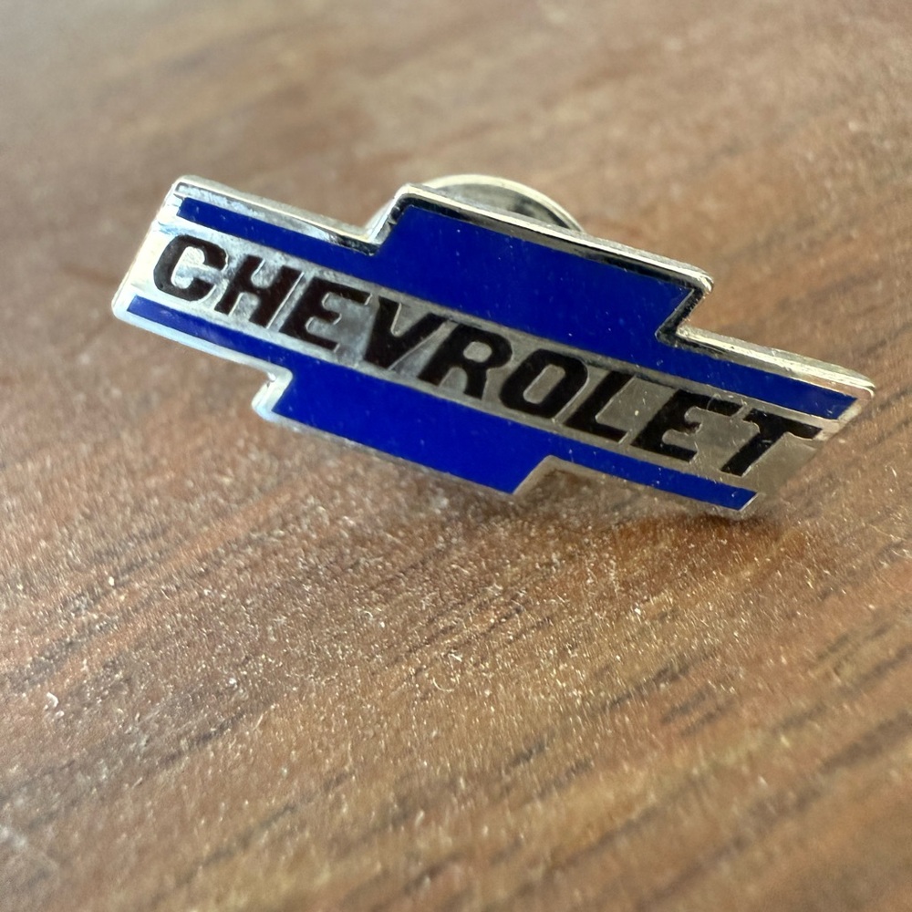 Chevrolet Bowtie Enamel Blue and Silver Badge